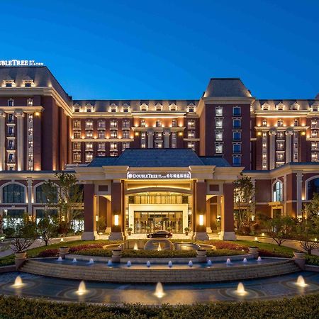 Hotel Doubletree By Hilton Qingdao Oriental Movie Metropolis Esterno foto