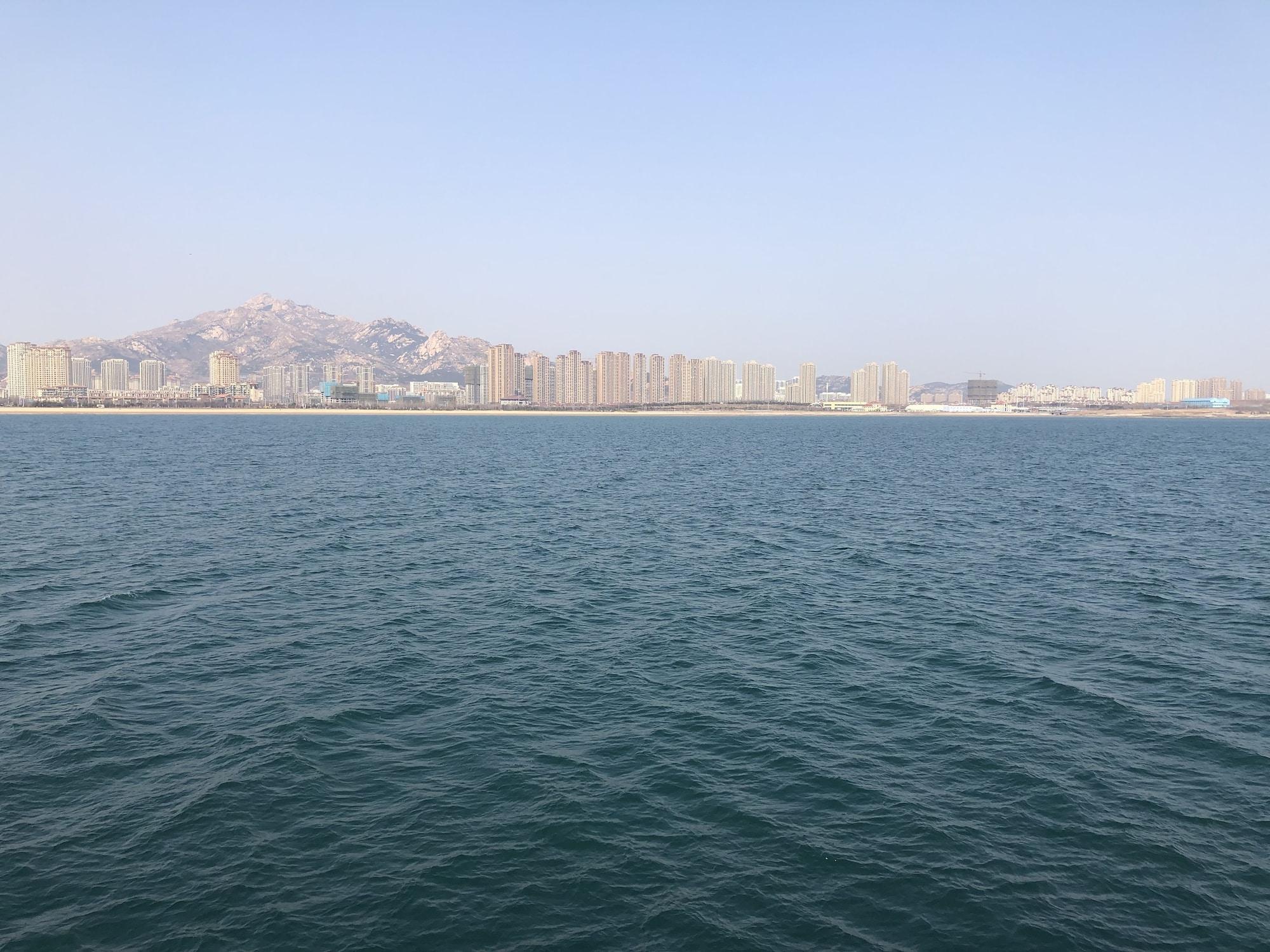 Hotel Doubletree By Hilton Qingdao Oriental Movie Metropolis Esterno foto